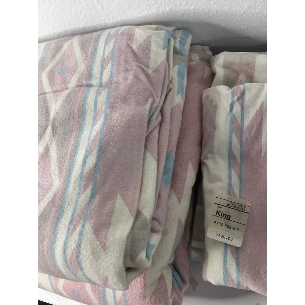 Vintage 80s Dept Store Boho Aztec 4 pc. King Sheet Set Pastel Southwestern