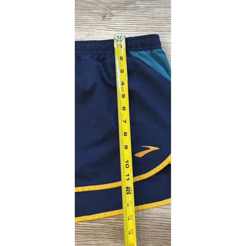 Brooks shorts mesh style