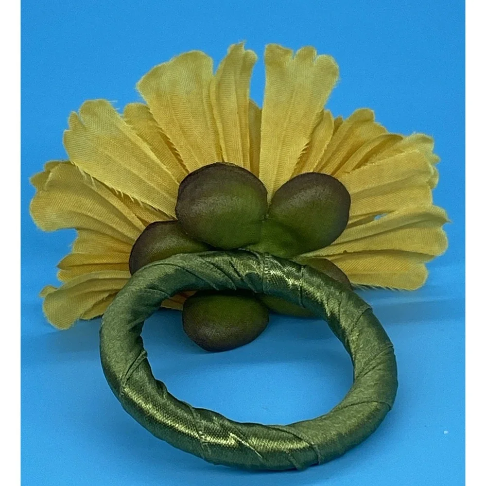 Vintage Flower Napkin Rings Set 8 Marigold Shabby Chic Cottagecore Retro