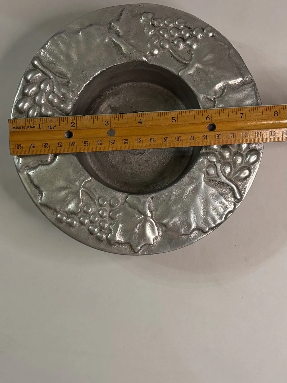 Source Unknown elegant silver