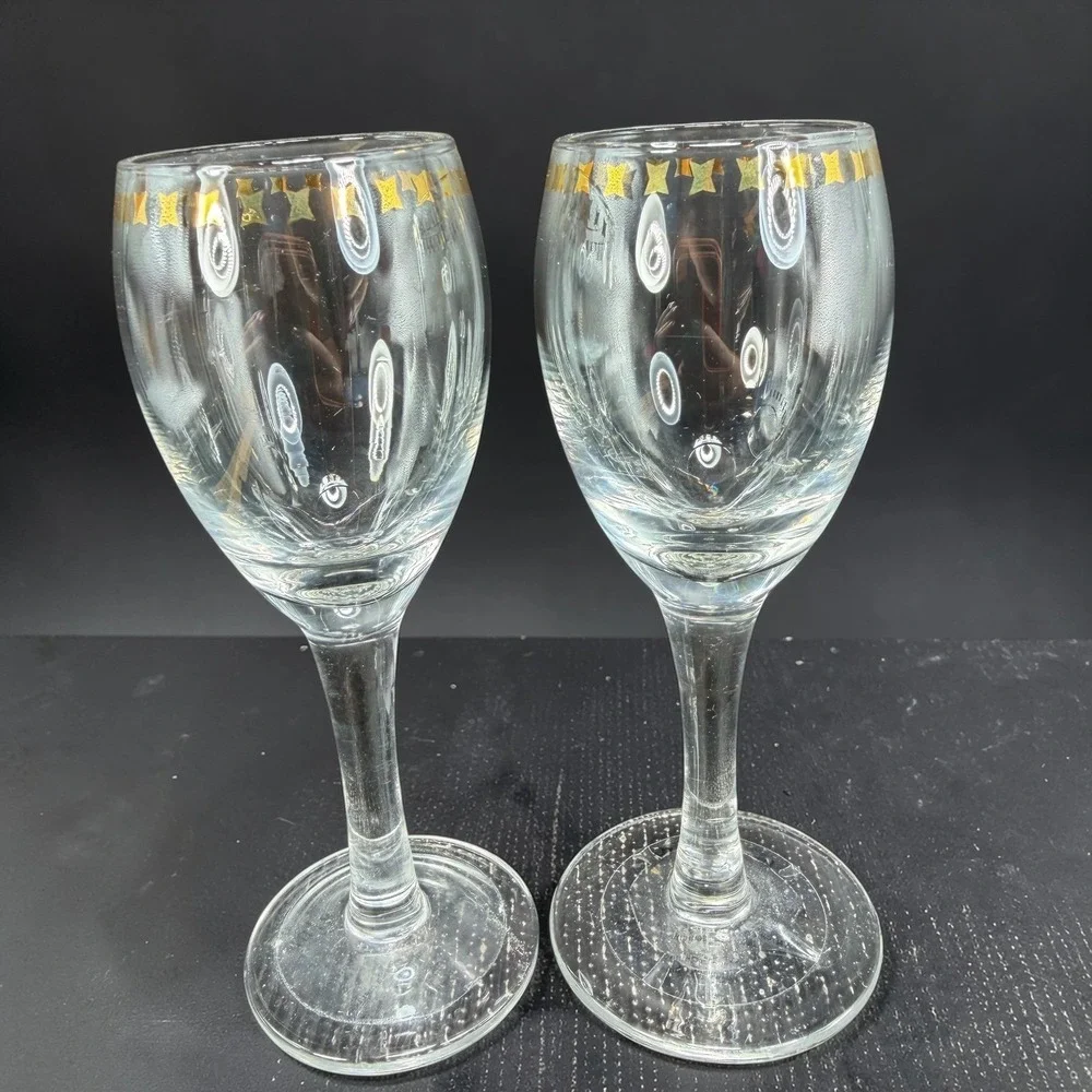 West Elm Gold‎ Star Wine Glasses Set of 2 Clear Stemmed Glassware Holiday Clear