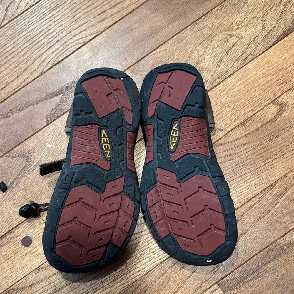 Keen durable adventure