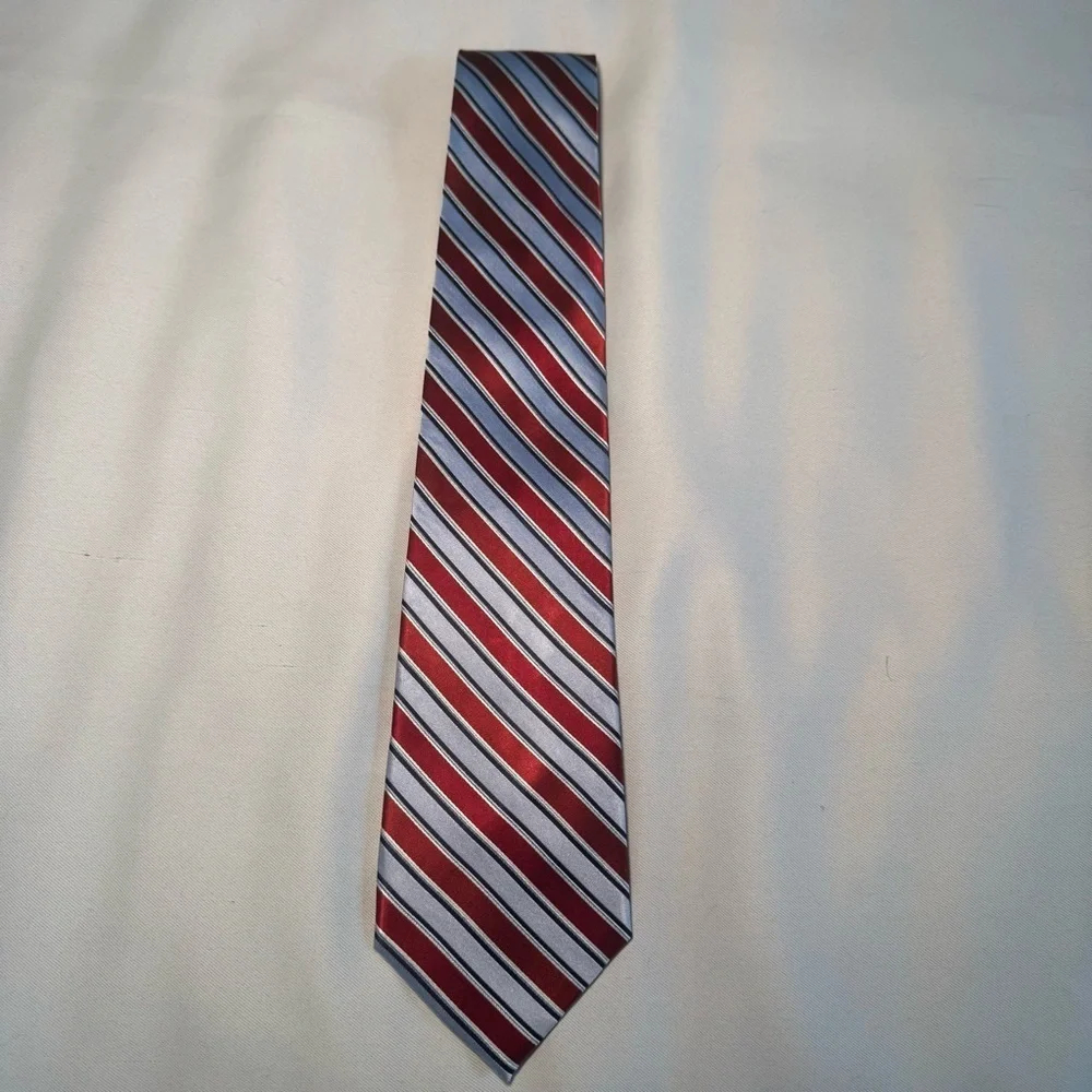 Croft & Barrow Silk Tie Red and Light Blue Striped preppy, formal, office