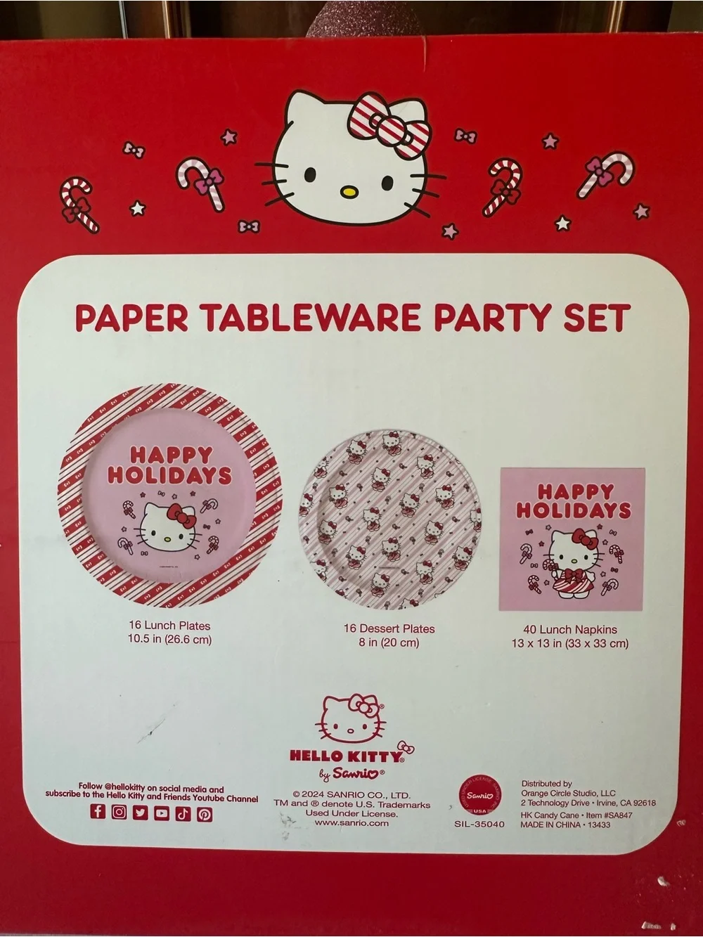 Hello Kitty paper adds charm