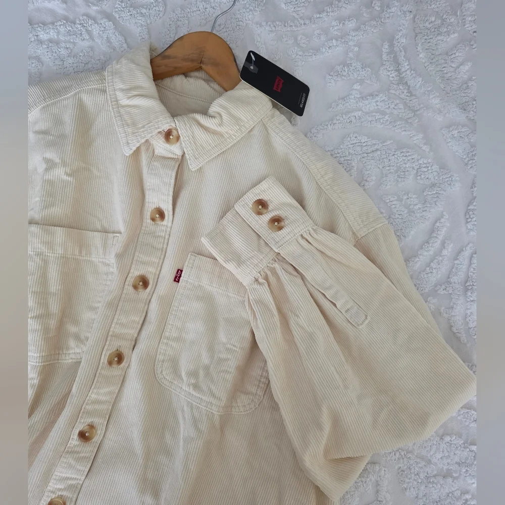 Levi's Corduroy Jacket Shacket Relaxed Fit Womens Size L Cream NWT Western Chic