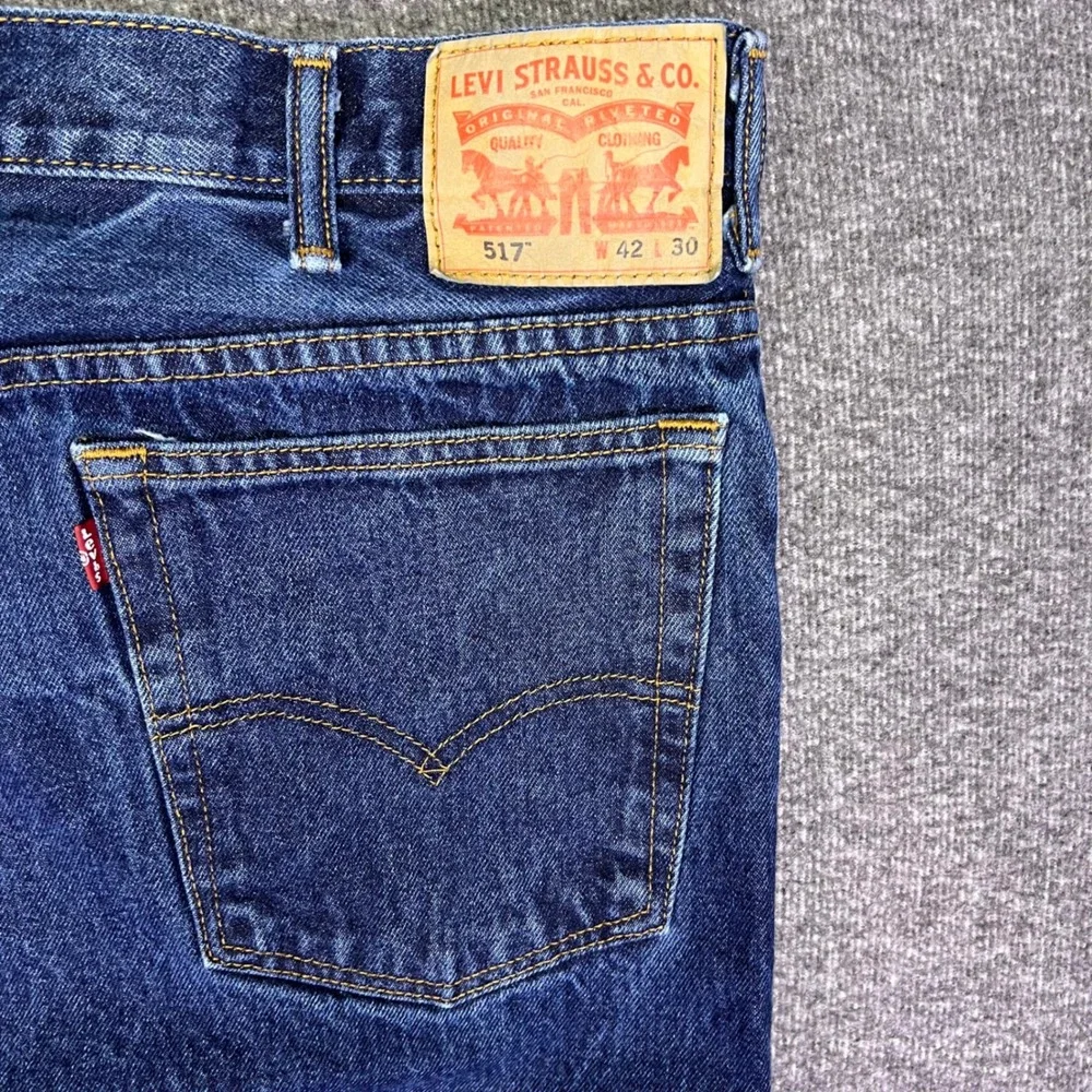 Levis flat they 22