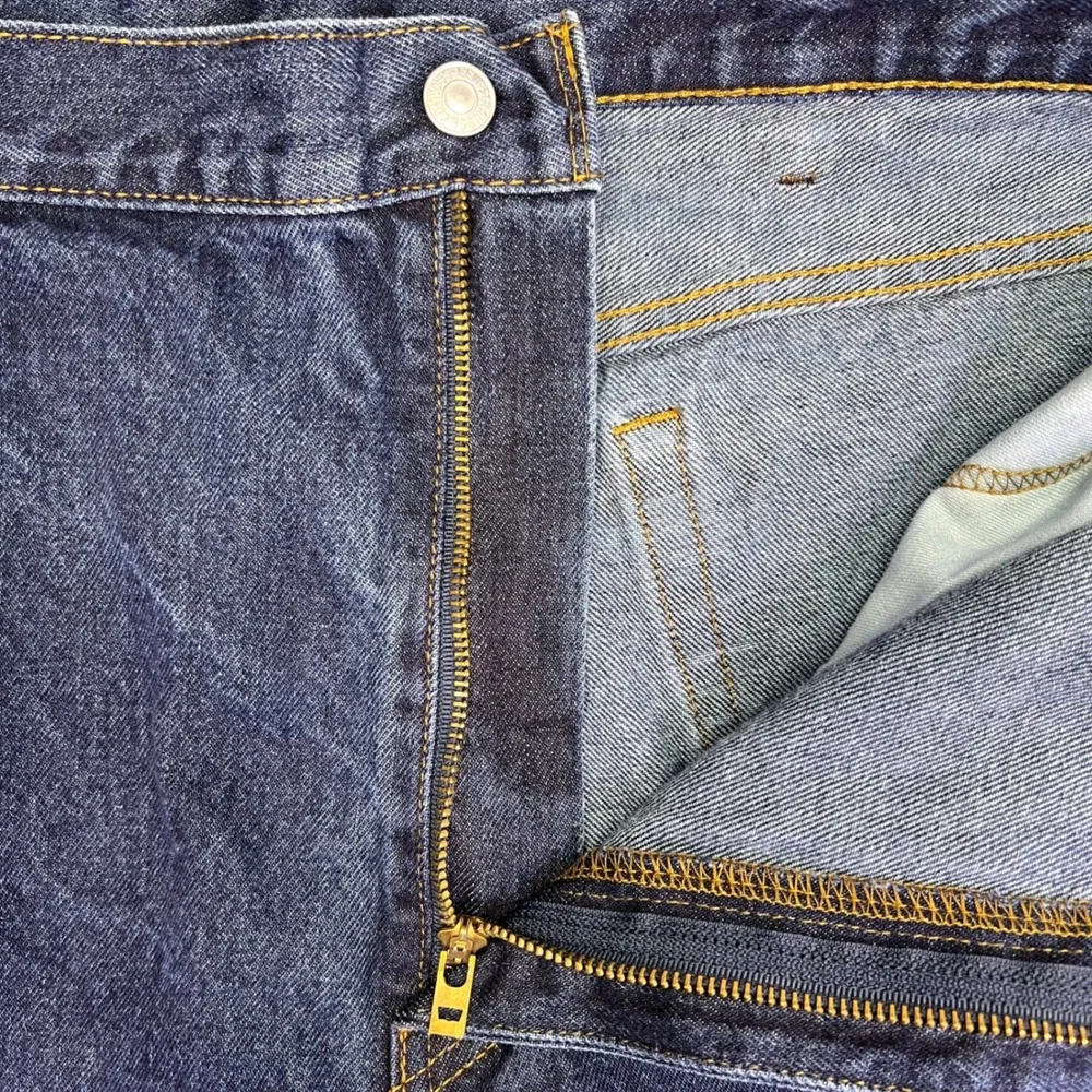 Levis 90s durable pants