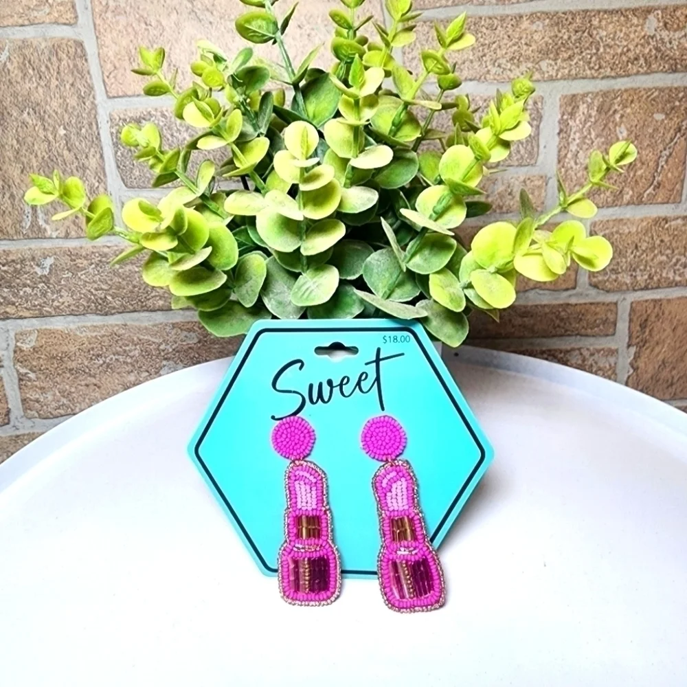 SWEET Beaded Lipstick Shaped Earrings