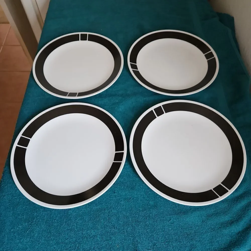 Corelle 2004 very measure