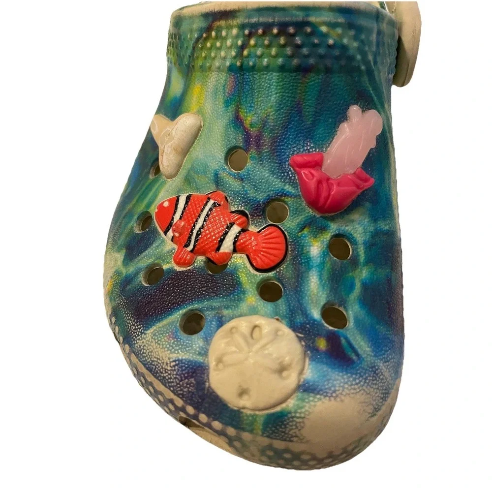 CROCS size clownfish starfish