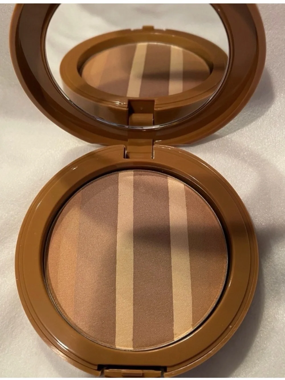 Belle by Kim Gravel belle beauty