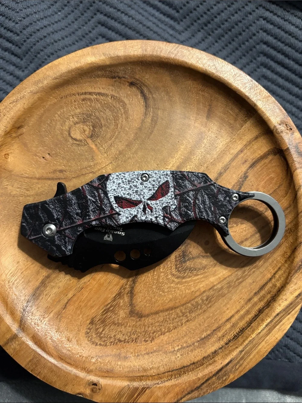 Skull-Accent Karambit Key Ring Folding Knife - Black and Red