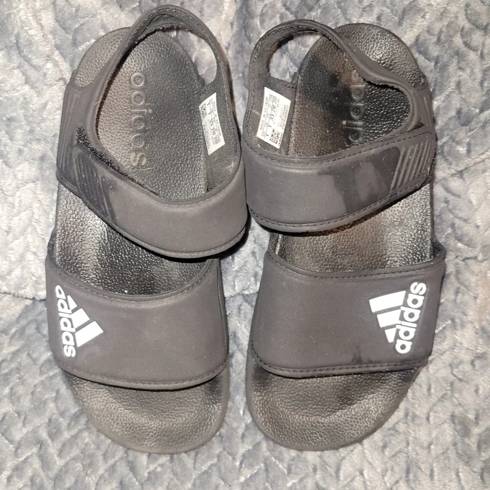 adidas kids black