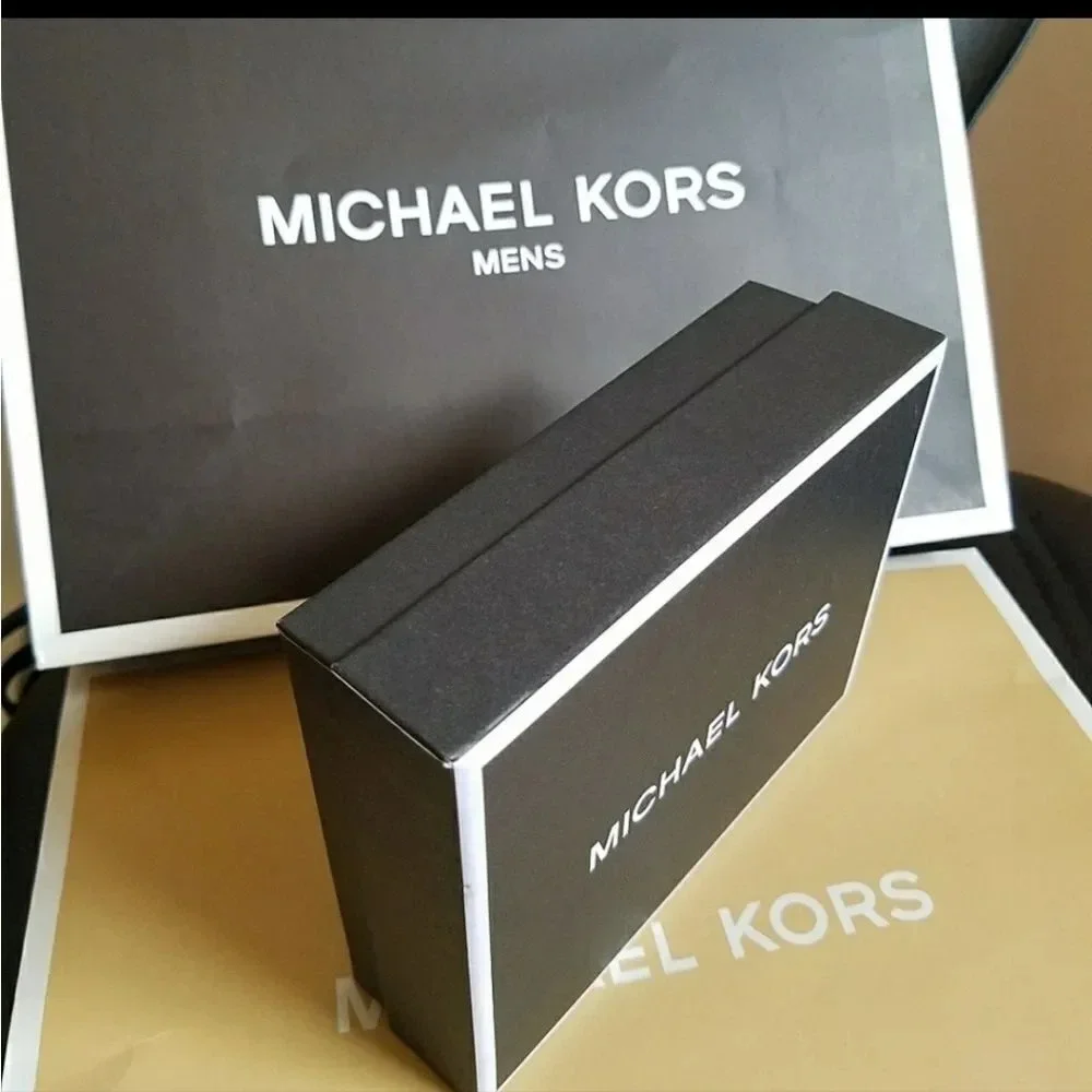 Michael Kors 🎄🎁alert michael