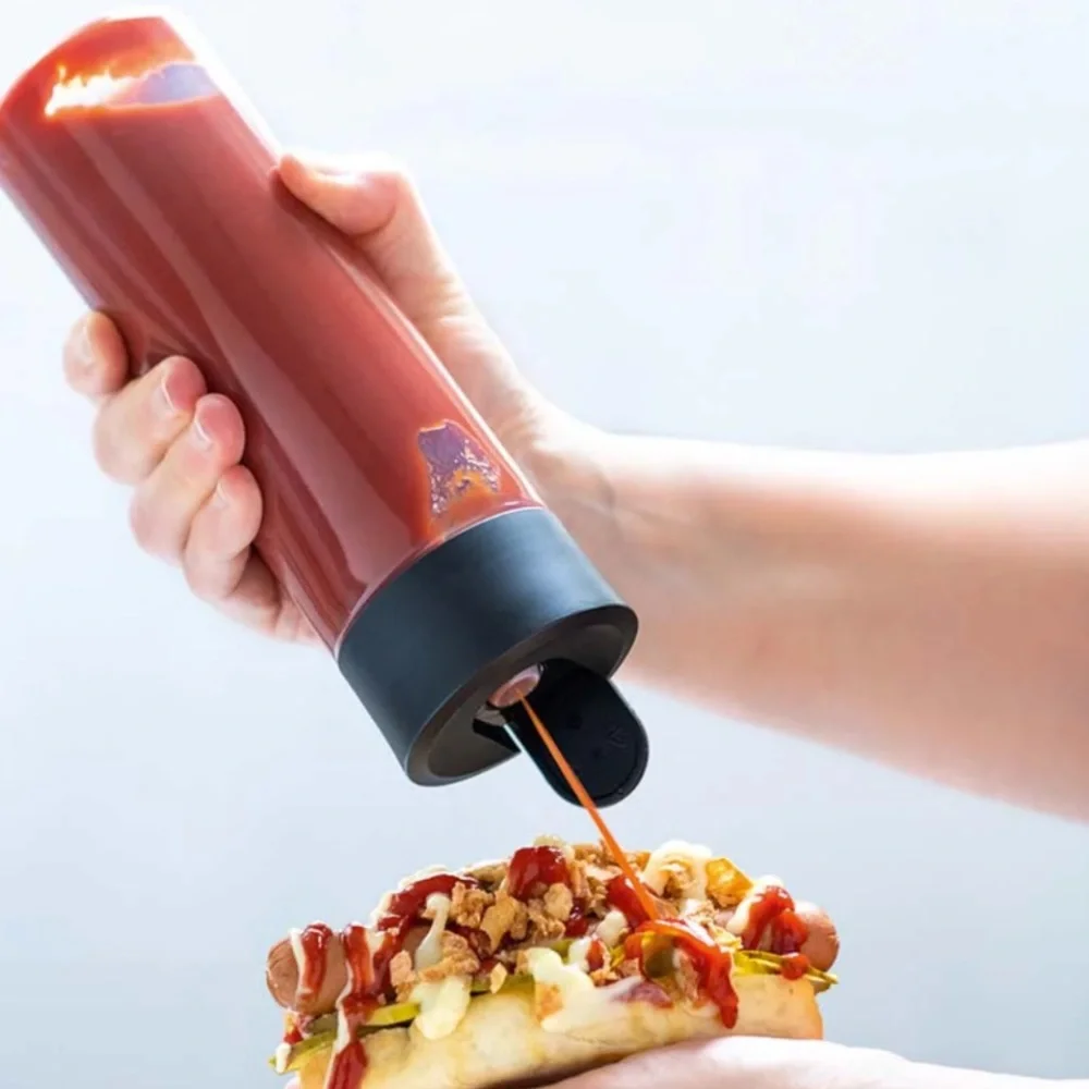 Set of 2 Tupperware Squeeze It Bottles