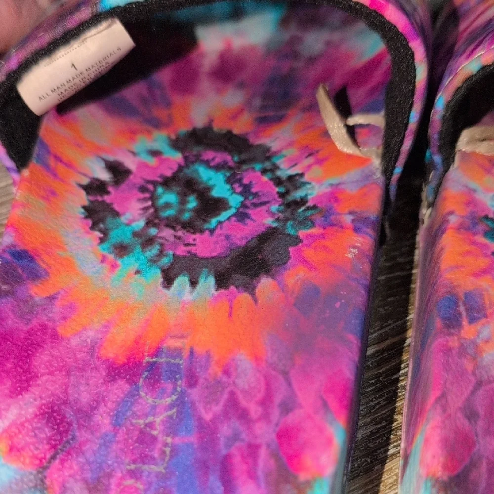 The Childrens Place vibrant tie