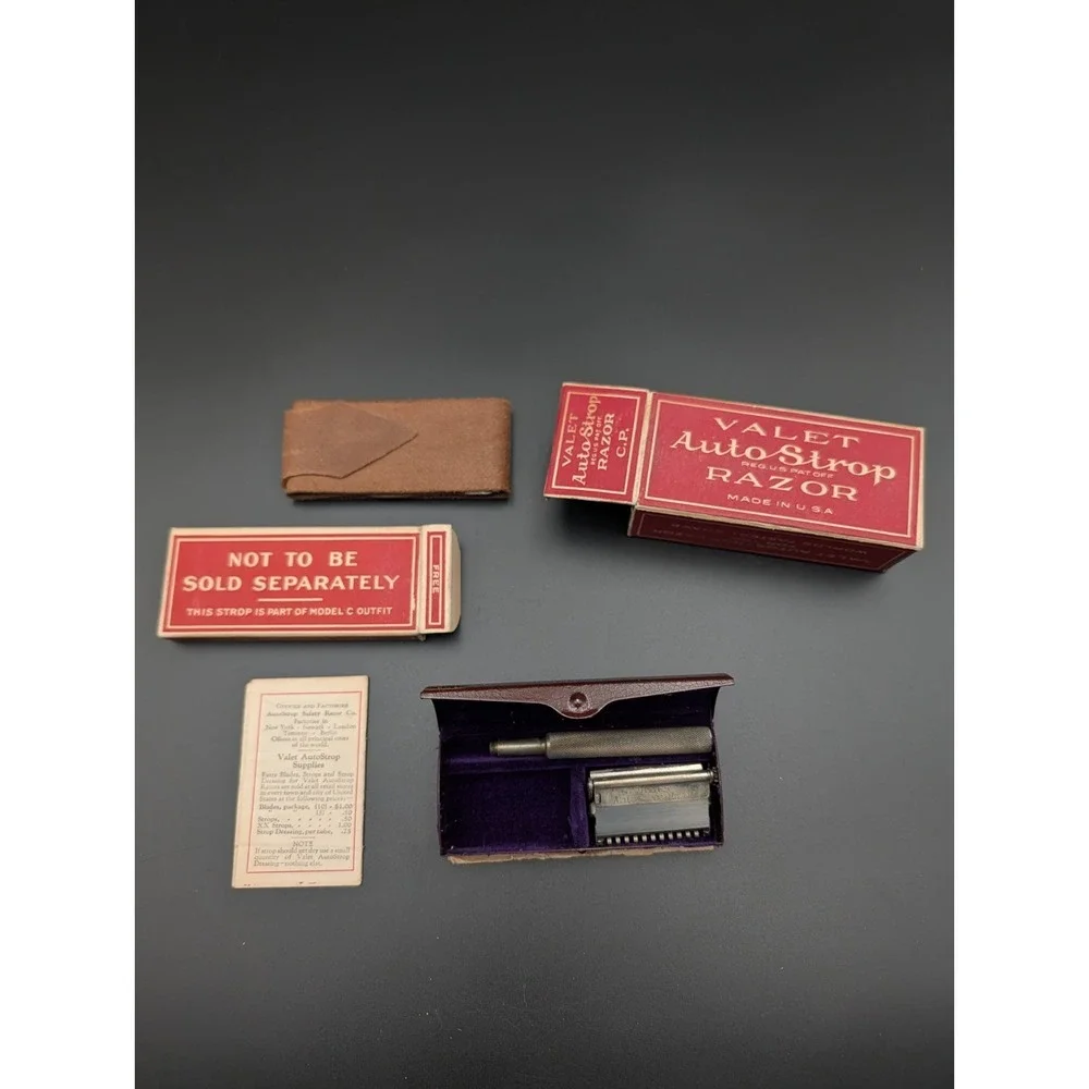 Vintage‎ Valet AutoStrop Razor Set w/ Orig. Box & Strap