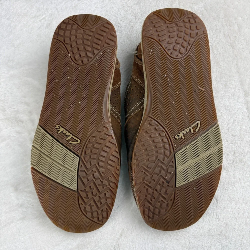 Clarks armada english
