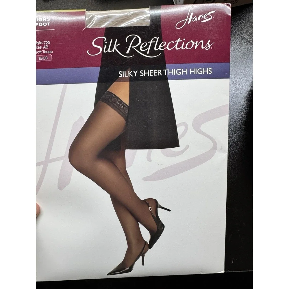 Hanes 720 AB Soft Taupe Silk‎ Reflections Silky Sheer Thigh Highs Sandel Foot