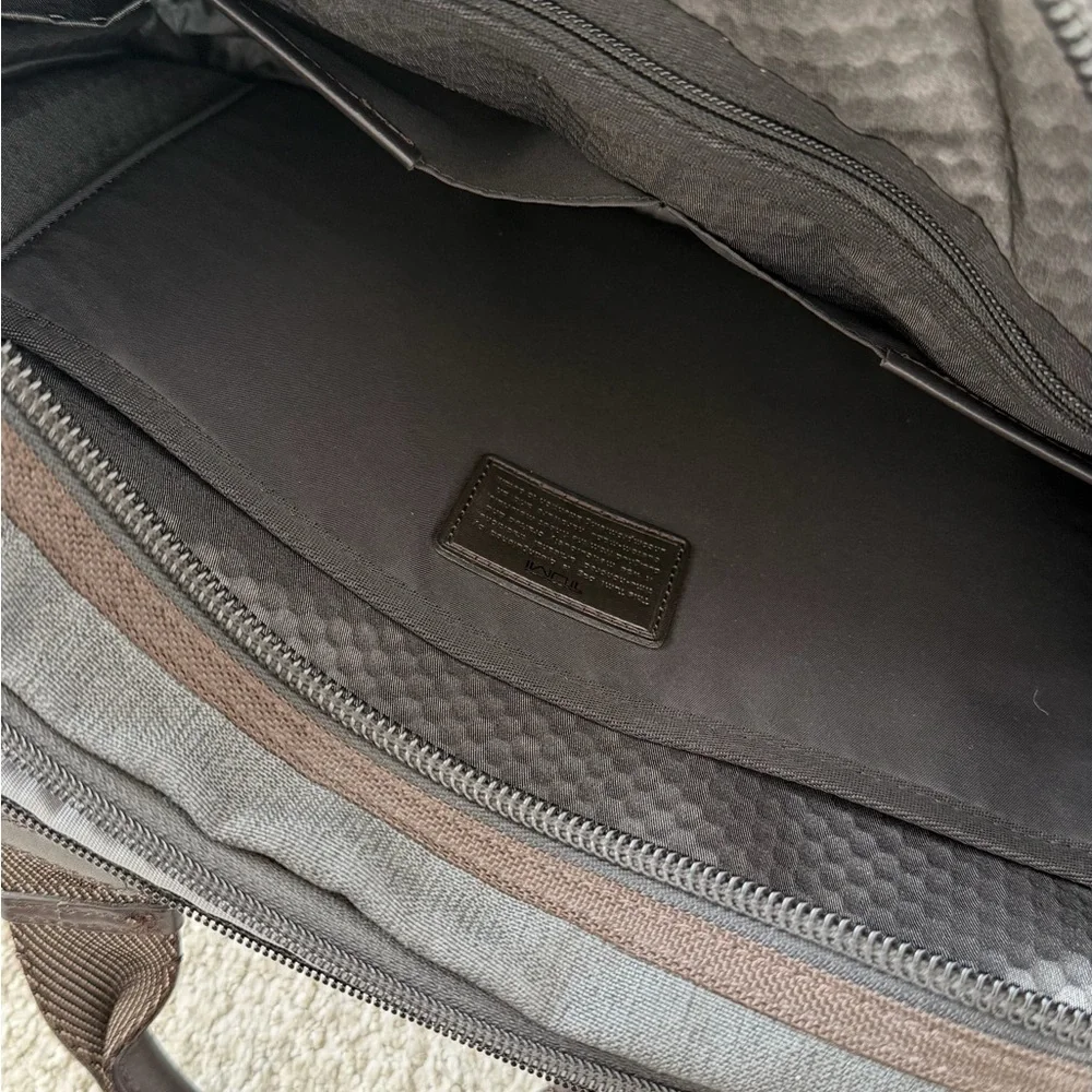 Tumi elegant briefcase
