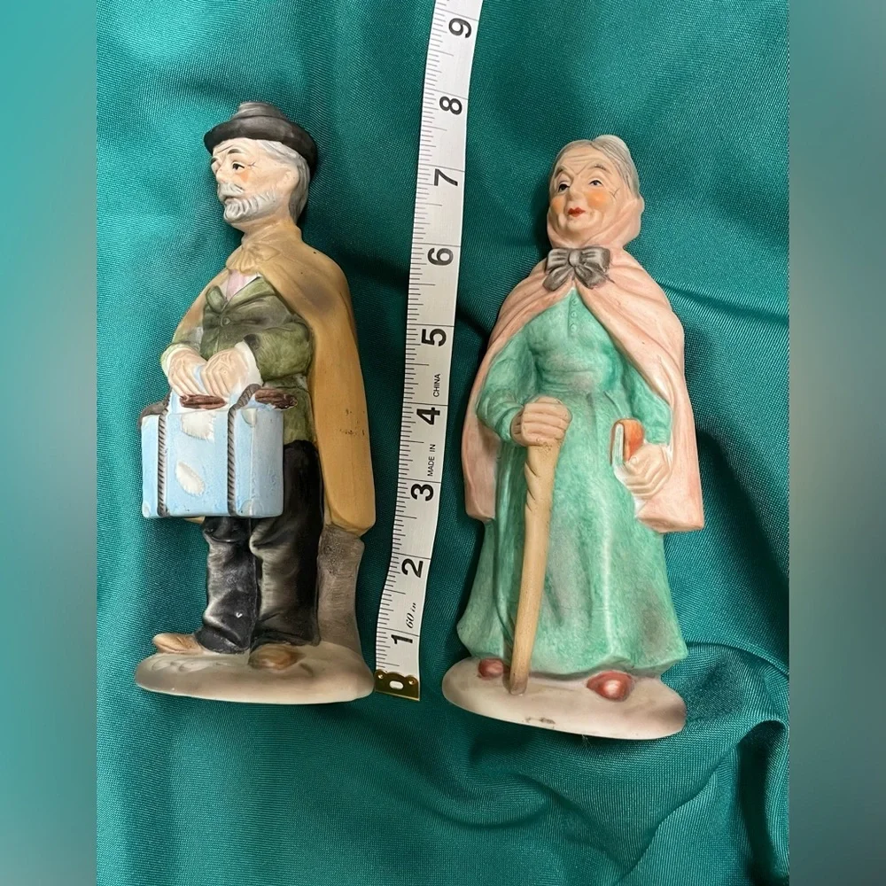 Vintage Figurines - Grandma Grandpa