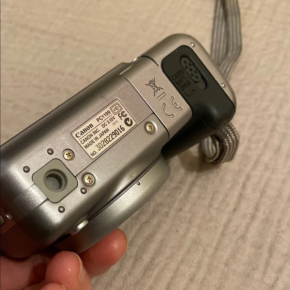 Canon PowerShot A710 IS Digital Camera - Silver