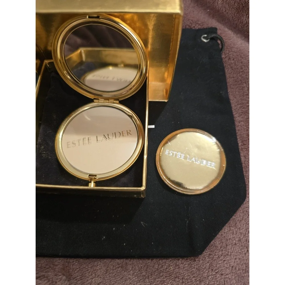 Estée Lauder 'May' Angel Compact Lucidity Transparent 06 pressed‎ powder. W/ Box