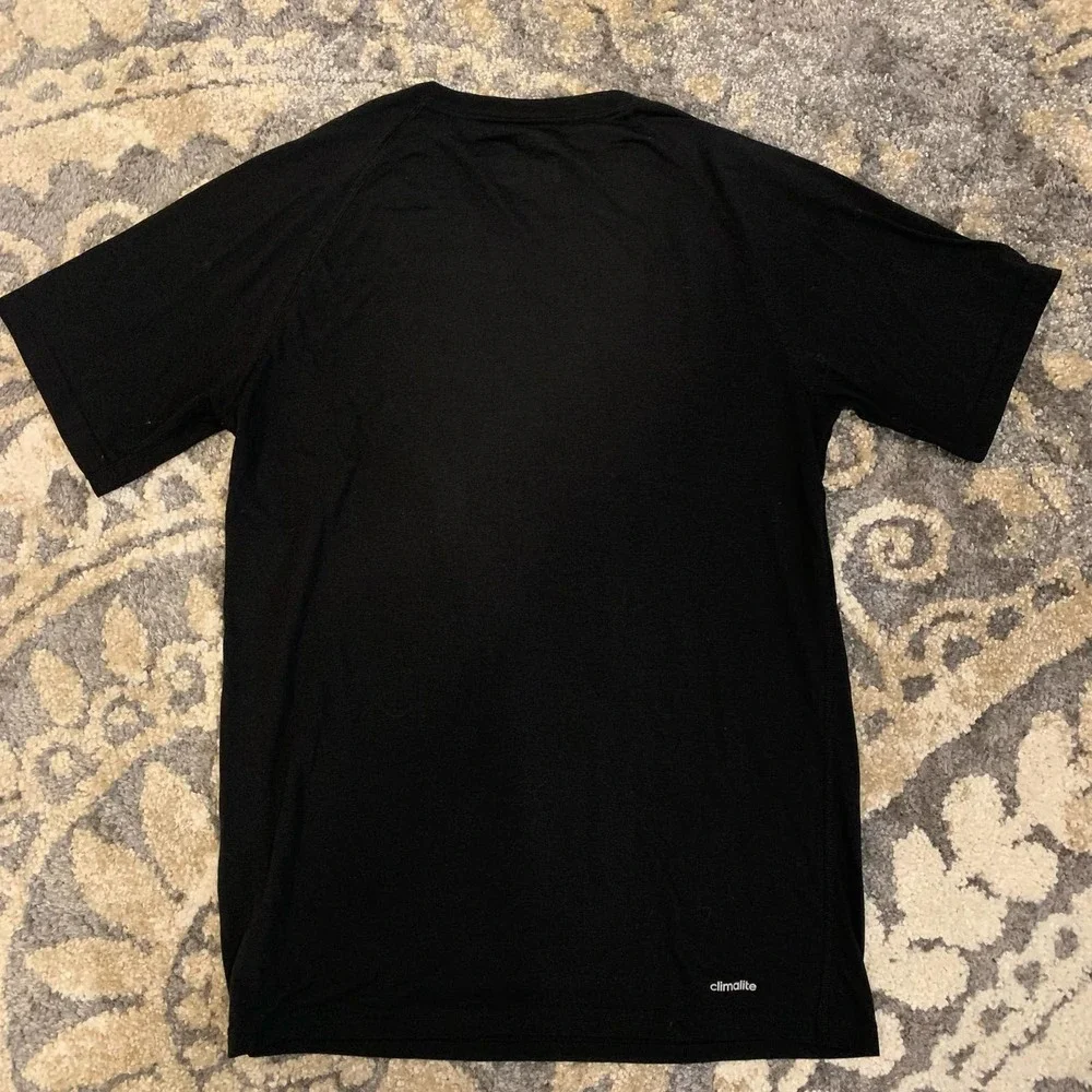 adidas •~this item