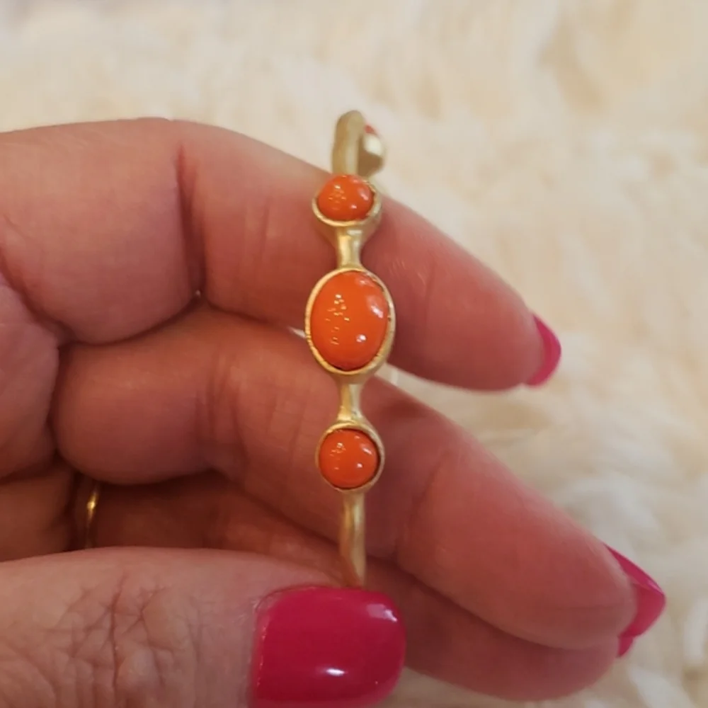 ❤‎ NWT Set 3 Row Bracelets Set Coral Stones Orange Gold metal Bracelets