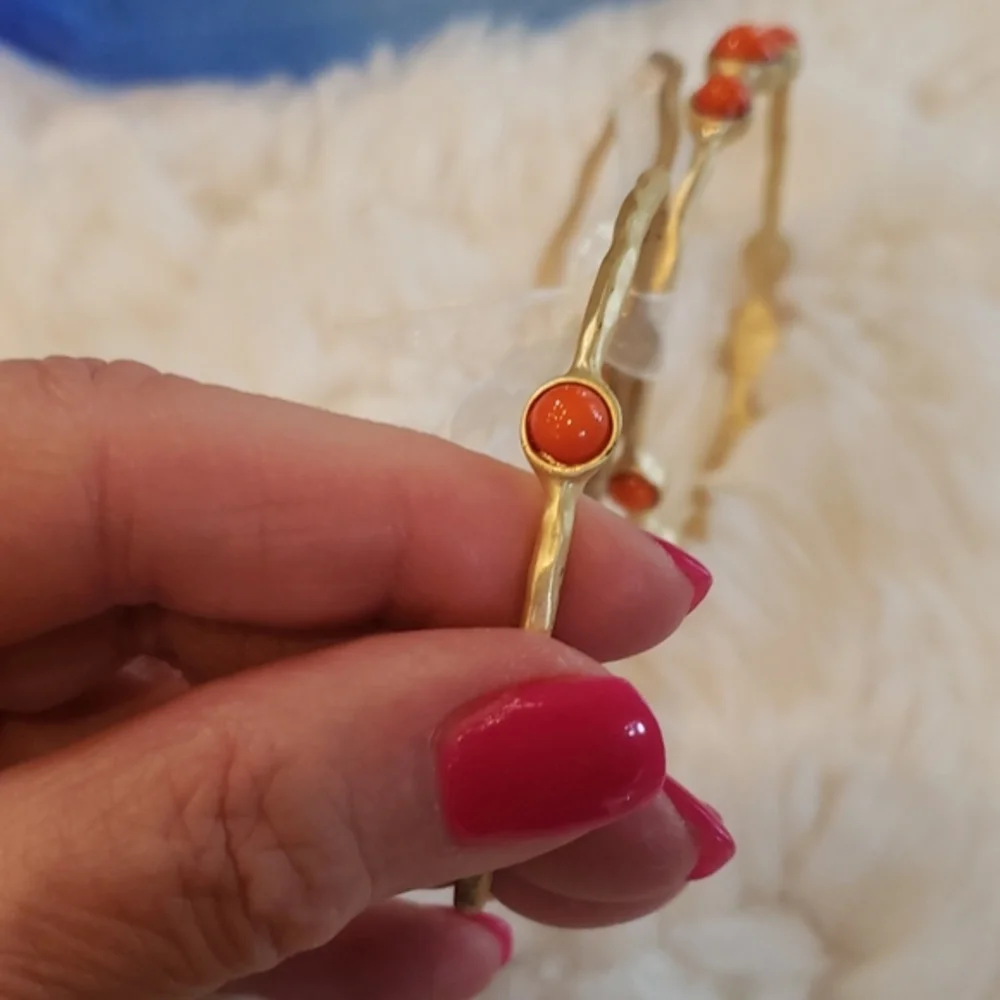 ❤‎ NWT Set 3 Row Bracelets Set Coral Stones Orange Gold metal Bracelets