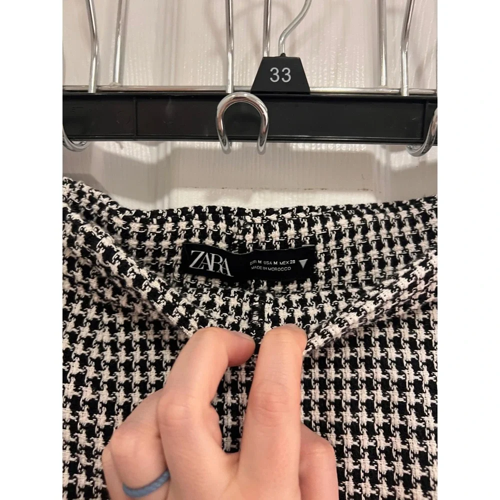 Zara houndstooth skort