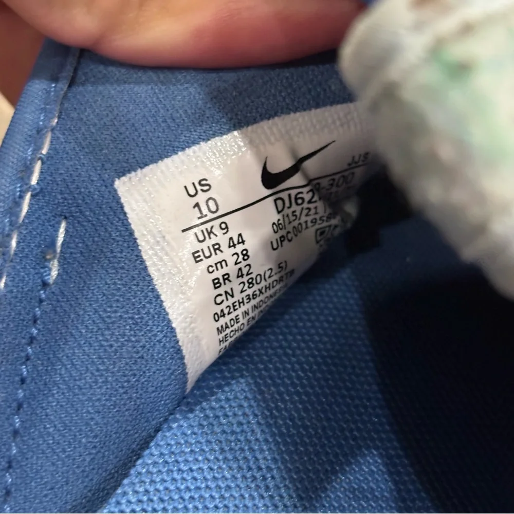 Nike cushions it stable