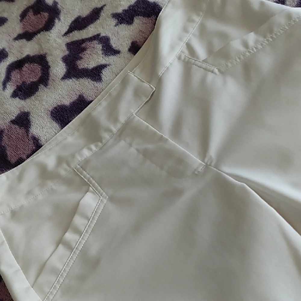 TEHAMA sleek bermuda
