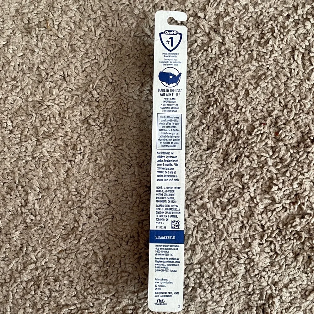 Oral B Crossaction New Blue and‎ White Toothbrush