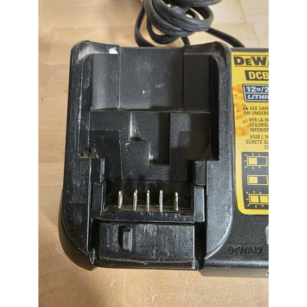 Dewalt Battery Charger, 12V & 20V Max Li-Ion DCB107 Tested Working
