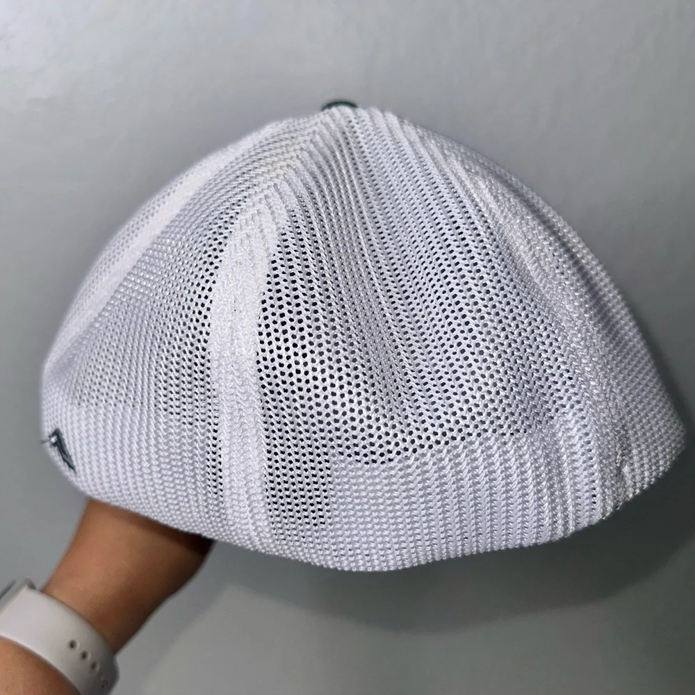 Pacific Headwear description differ