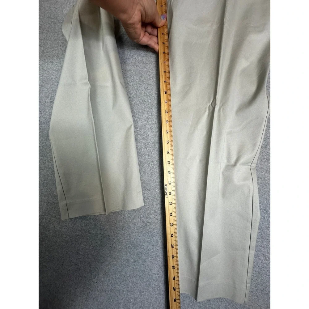 NEW Dockers Iron Free Khakis Mens 38x30 Beige Straight Fit D2 Chino Pants