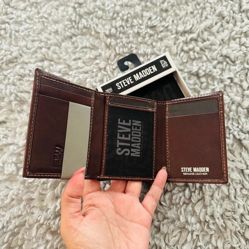 Steve Madden Genuine Leather trifold wallet - Brown. New