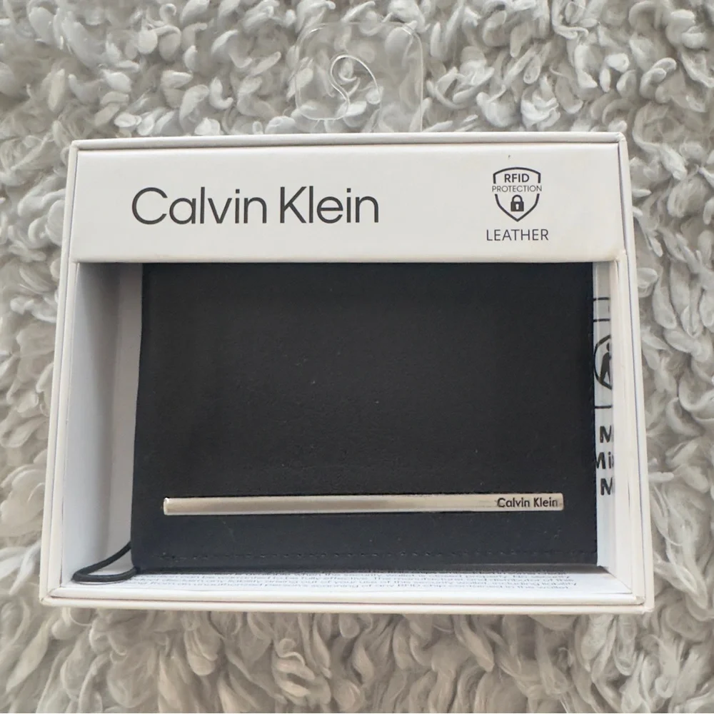 New Calvin Klein Black Leather wallet. Brand