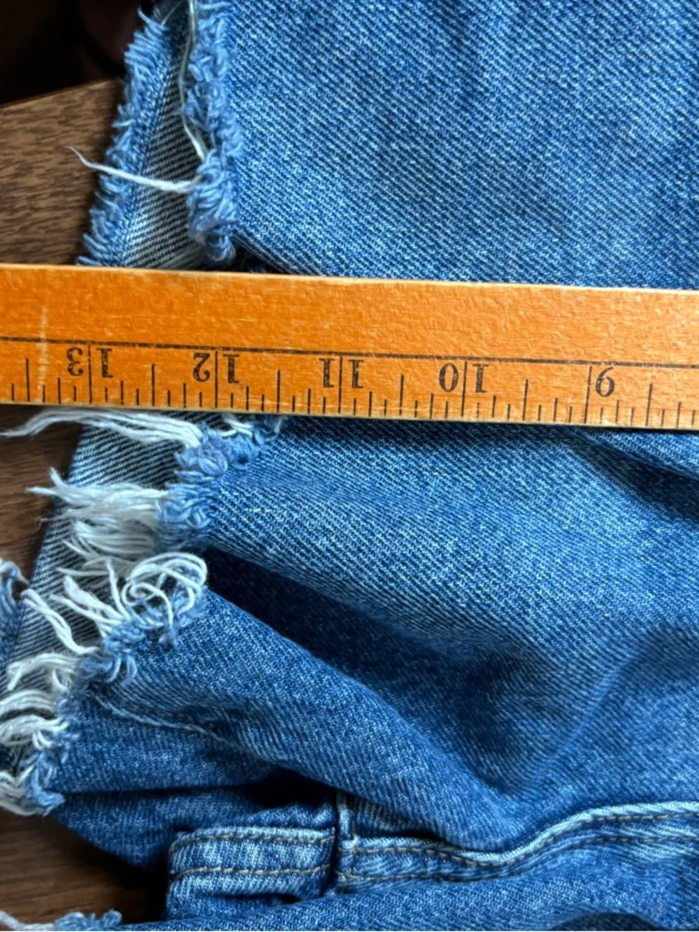 Universal Thread mid rise