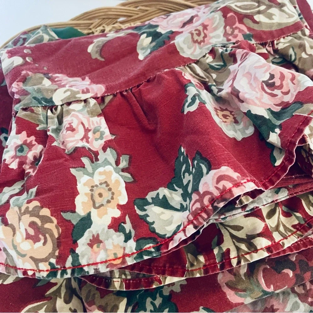Ralph Lauren Vintage Marseilles 2 piece Red Ruffle Floral King Size Pillow cases