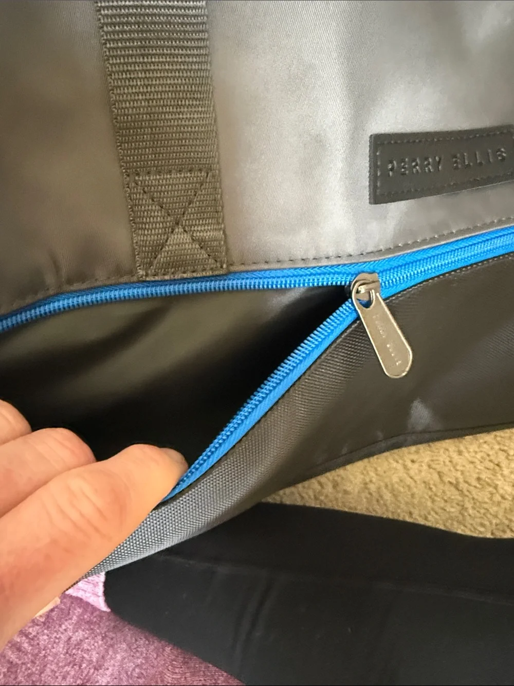 Perry Ellis perry ellis