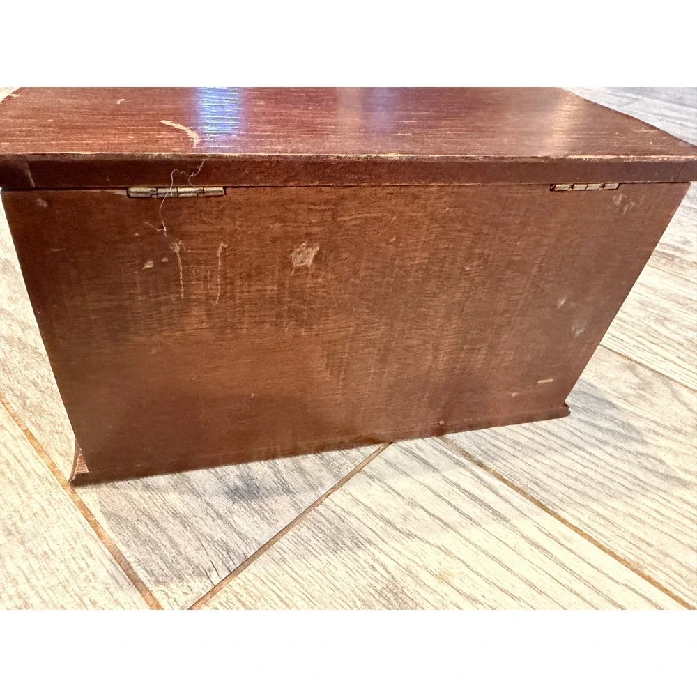 N/A jewelry box