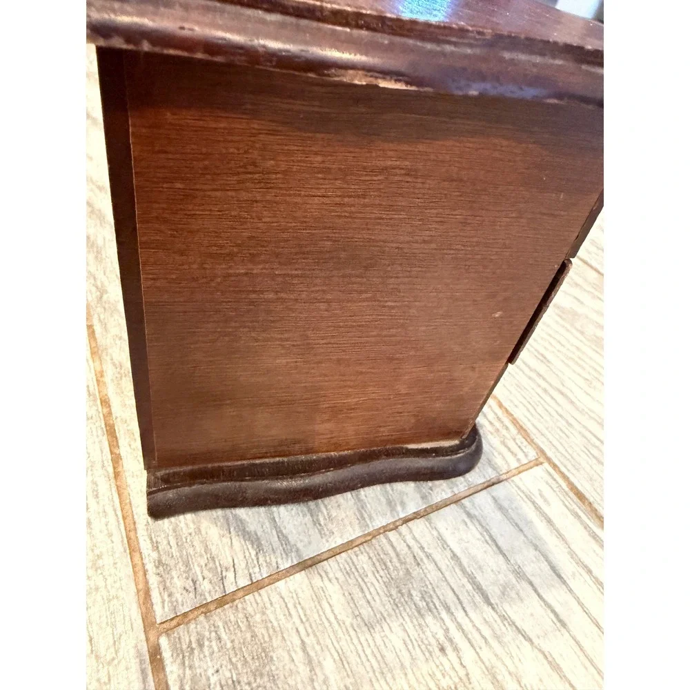 N/A jewelry box