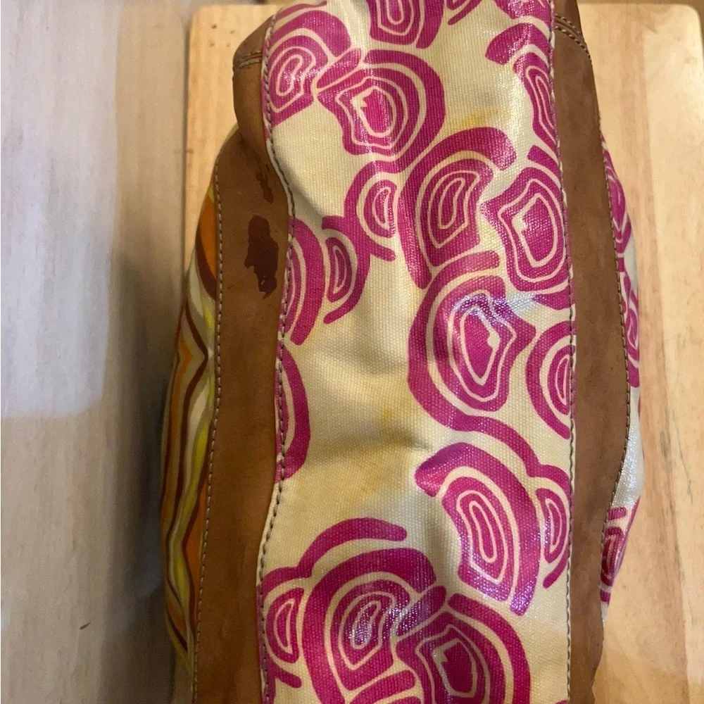 Fossil leather use double
