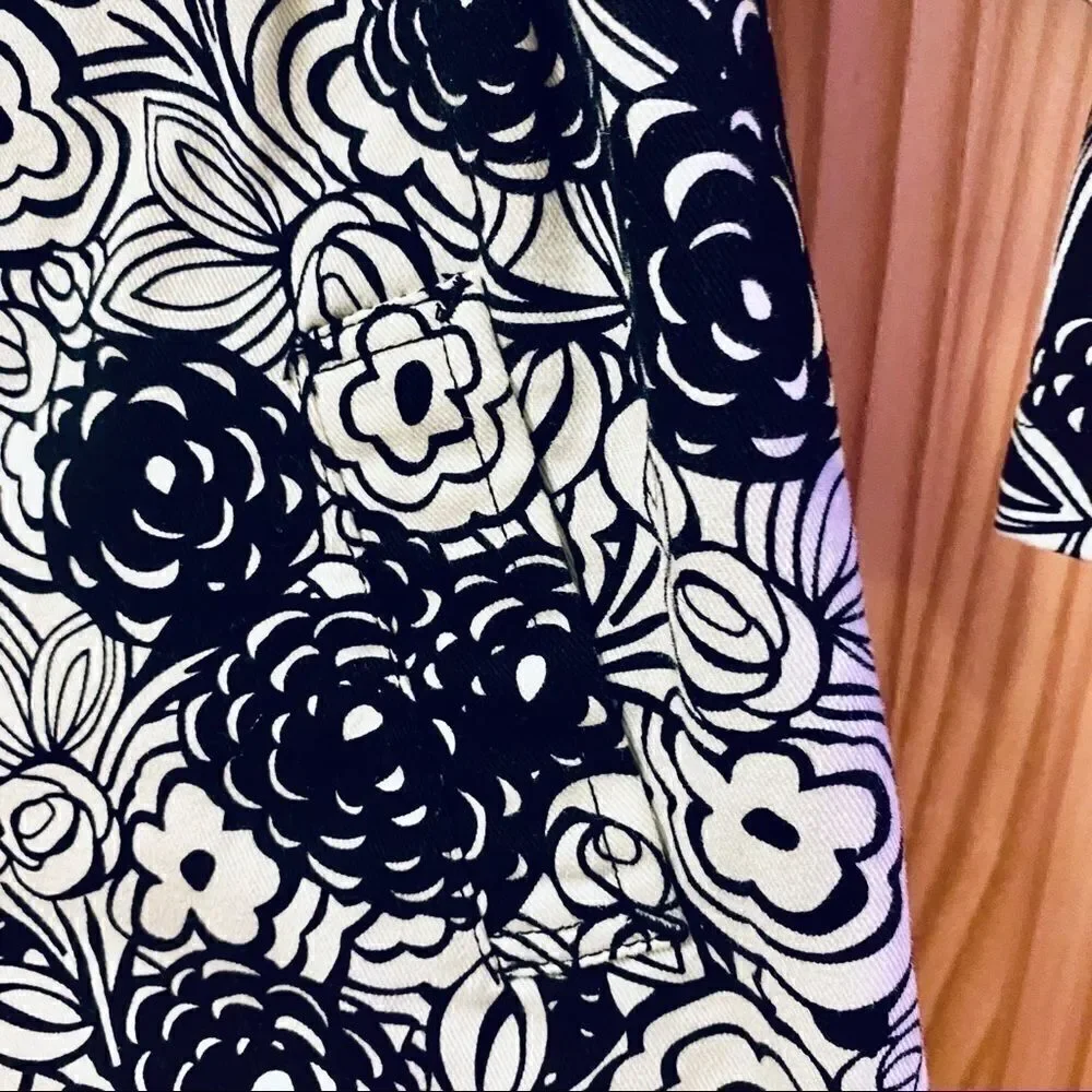 Gap black white flowered graphic swing coat jacket