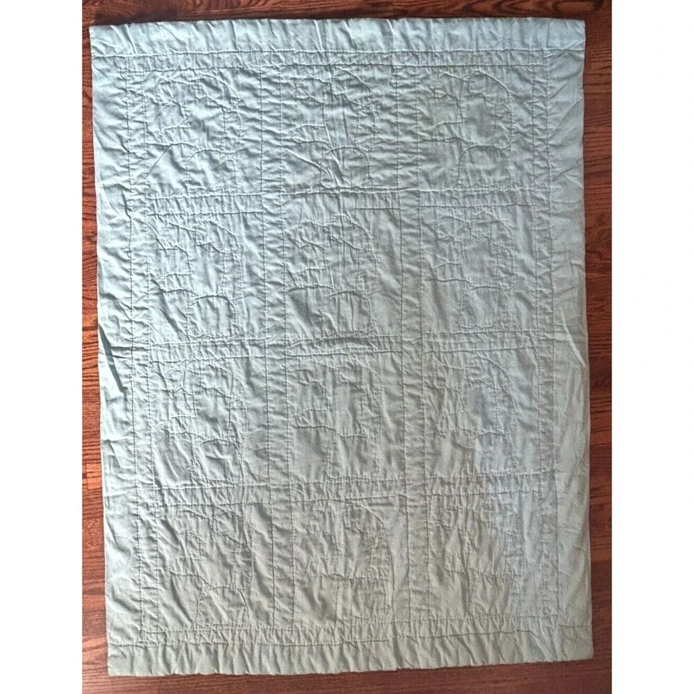 Handmade White with Blue Teddy Bear Hand Quilted Baby Toddler Blanket 50 X 39