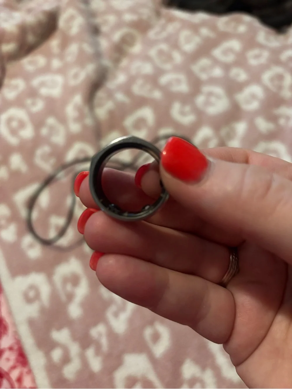 Oura gen charger has