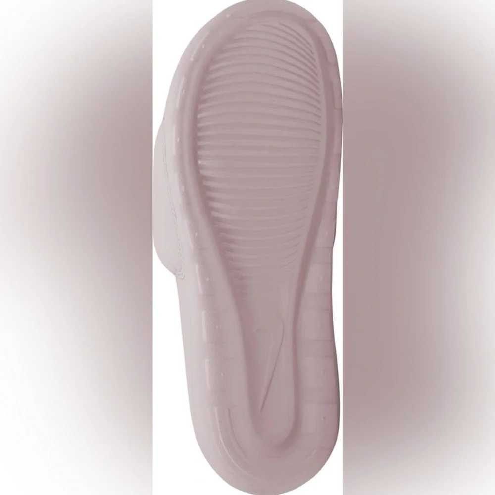 NEW Nike Slides