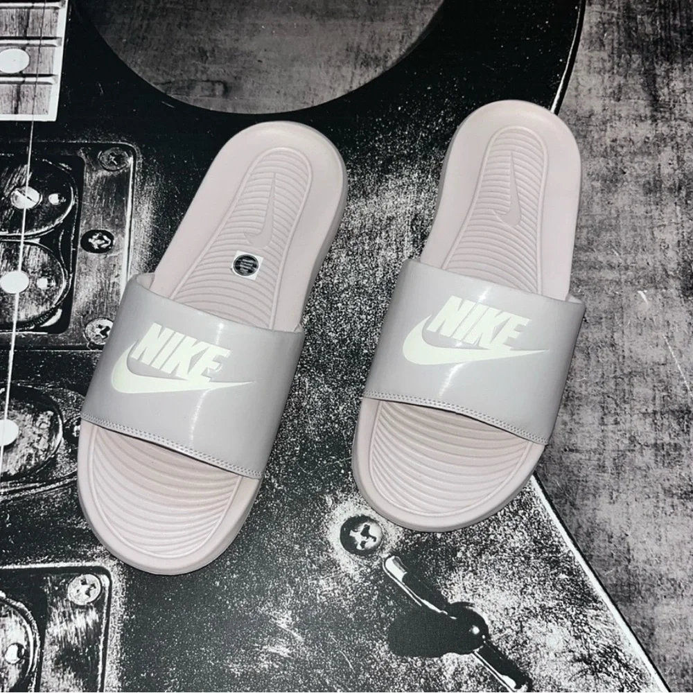 NEW Nike Slides